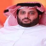 تركي آل الشيخ يدافع عن