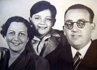 Gabriel Hirsch mit seinen Eltern (1931)