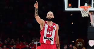 Evan Fournier is considered doubtful to play for Olympiacos against Fenerbahce