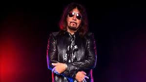Former KISS Guitarist Ace Frehley on Life Support: Report