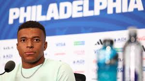 Impulso y clasificación, la apuesta de Mbappé en su juego 100 con Francia