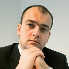 După plecarea lui Dorin BOBOC, funcţia de Director de Investiţii al ALLIANZ-ŢIRIAC Pensii Private a fost preluată de Iulius POSTOLACHE, fostul Director de ... - 371_iulius-postolache