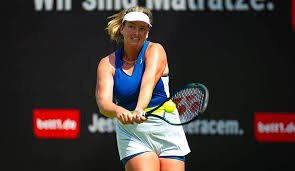 Ex-Wimbledon star hospitalized after 'serious fall' walking to SW19