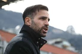 Al equipo de Cesc se le atragantan los más grandes del Calcio