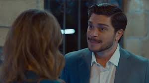 Roberta Valente - Notaio in Sorrento - S1E5 - La macchina del tempo - Video