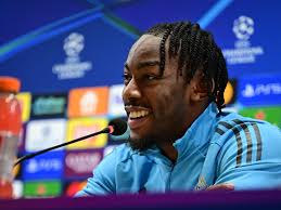 Latest. Elanga's praise for Howe as Magpies prepare for Qarabağ