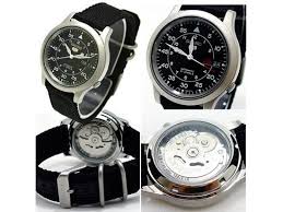 Quelle montre pour mon fils de 7 ans? Images?q=tbn:ANd9GcQYk8g7eU_iYEmGC8uLYV1jl8lMvnq3WXctAlJ7ZO47GVTk5R0QYA