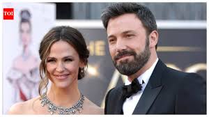 Jennifer Garner and ex-husband Ben Affleck REUNITE; former couple twin in blue on day out in Los Angeles