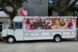 Sabrina Carpenter 'Sweet Spot' pop-up truck pulls into Houston with free 
tickets and merch for fans