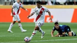 ¡BOMBA! Aliendro fuera de River: 4 Clubes se Desesperan por Ficharlo - Imagen ilustrativa del artículo