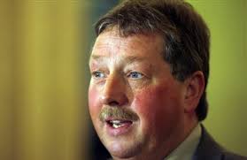 Sammy Wilson refuses to apologise for Alzheimer&#39;s gaffe. Friday, 1 May 2009 Belfast Telegraph http://www.belfasttelegraph.co.uk/news/local-national/s.... ... - sammy_wilson_pic