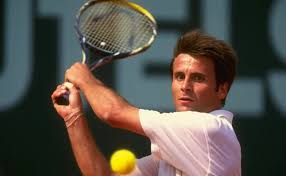 Federer: Ícono del Tenis e Inspiración para Jóvenes Promesas