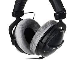 Image of Beyerdynamic DT 770 Pro headphones