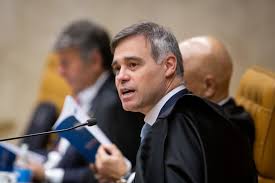 Farra do INSS: Mendonça concede prisão domiciliar a investigado