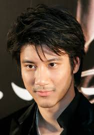 Actor Wang Lee Hom attends a Japan premiere event for movie &quot;Lust, Caution&quot; directed by Ang Lee in Tokyo January 24, 2008. The film opens in Japan February ... - 0013729c050d0903cb602f