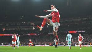 Gunners stay on target, but Slot's machine jams again vs Sunderland