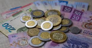 Moderación marginal de la inflación en EU impulsa al peso mexicano; cotiza en 17.03 unidades por dólar