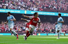 arsenal đấu với man city