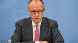 Umfrage 1 Jahr nach der Kanzlerwahl: Merz und CDU/CSU deutlich hinter AfD