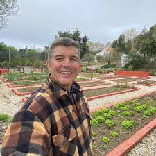 João Baião mete “a mão na massa” para alimentar a quarentena - MoveNotícias