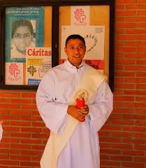 La parroquia San Vicente de Paúl de Zaragoza-Casablanca se encontraba espléndida para la ceremonia de la ordenación sacerdotal de José Alberto Ramos, ... - JOSE-ALBERTO