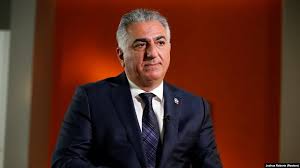 همسر رضا پهلوی خبر داد: به‌زودی، کناره‌گیری شوهرم از «مبارزه»/ کنایه یاسمین پهلوی به مردم ایران