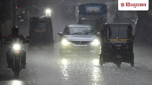 UP Weather: यूपी के 58 जिलों में बारिश, बिजली गिरने का भी अलर्ट, भीषण तपिश से मिलेगी राहत