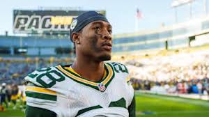 Panthers Sign Linebacker Isaiah Simmons Amid Injury Concerns