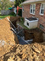 150' long sewer line. 8' deep coming out of house. 10” high pressure pipe line running through yard that had to be carefully dug around and backfilled! Knocked it out in 2 days!!! 💪🏻💪🏻💪🏻