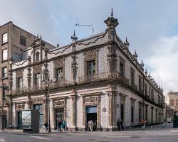 Image of Casa de los Azulejos in Mexico City
