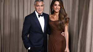 كلوني يثير جدلاً في مصر.. هل كتبت زوجته "دستور الإخوان"؟