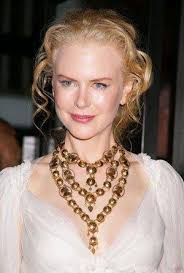 Then it donned on me that Duchess Satine kind of resembles Nicole Kidman. In the movie Moulin Rouge, Nicole Kidman&#39;s character Satine falls in love with ... - 1529692-nicole_kidman_upperbody