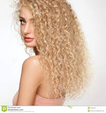 Mujer hermosa con el pelo largo rizado. Imagen de alta calidad. MR: YES; PR: NO - pelo-rubio-mujer-hermosa-con-el-pelo-largo-rizado-33440935