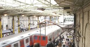 Farringdon Station : la rencontre qui retient son souffle — image 4