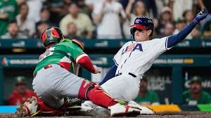 Mexico’s Kirk slaps tag at home vs. USA after wicked relay from Duran, Gonzales