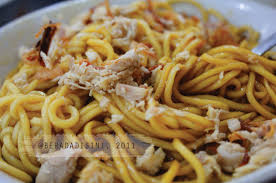 Hasil gambar untuk mie yamin