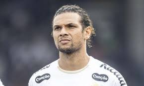 Barreal, Rony, Gabigol, Escobar, Bontempo, Veríssimo, Brazão, Igor Vinícius, Luan Peres e William Arão: os jogadores do Santos com mais minutos jogados no Brasileirão