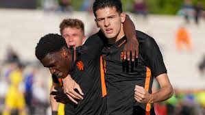 Voetbal International - News update