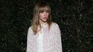 Robert Pattinson: The Star Behind Suki Waterhouse's Dazzling Dior Cape