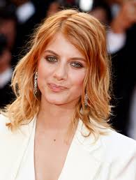 CANNES, FRANCE – MAY 20: Melanie Laurent wearing Cartier jewellery attends the &#39;Inglourious Basterds&#39; Premiere at the Grand Theatre Lumiere during the 62nd ... - melanie_laurent01