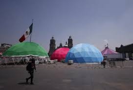 Colocan las atracciones del Zocalito de las infancias