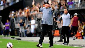 Time da Série C demite Lisca Doido e contrata técnico ex-Santos e Ponte