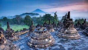 Hasil gambar untuk ulasan Puncak Borobudur, Magelang Jawa Tengah