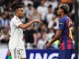 رجل مباراة ريال مدريد وبرشلونة في كلاسيكو الدوري الإسباني