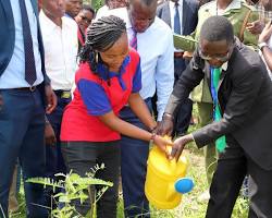 Image of Students planting trees at Karnataka University