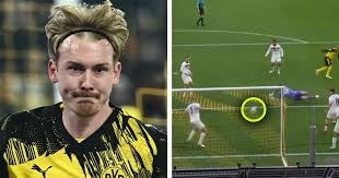 Julian Brandt wollte schon jubeln: Hauke Wahl kratzt den Ball von der Linie und rettet St. Pauli vor dem Gegentor