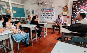 Comunidad educativa en Cali exige reubicación urgente del Liceo Departamental
