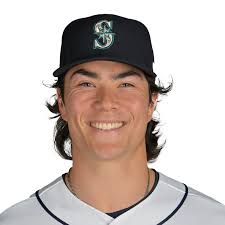 Bryan Woo earns win in quality start Monday