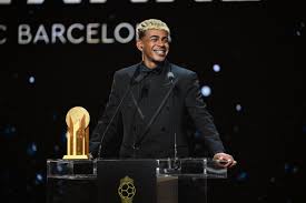 Ballon d'Or 2025 : Lamine Yamal remporte le trophée Kopa pour la deuxième année d'affilée