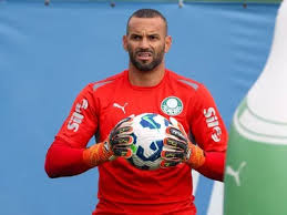 Grêmio chega a acordo com Weverton e tenta liberação com o Palmeiras